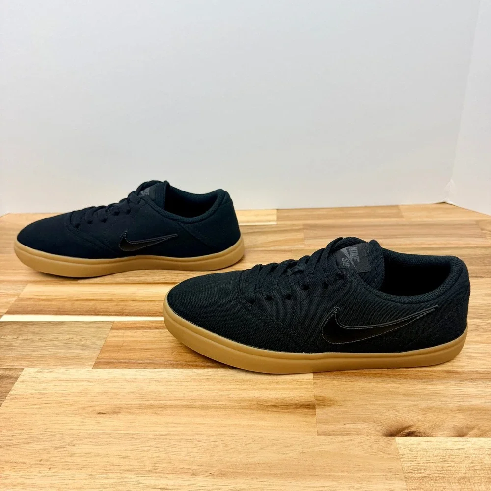 Nike SB Kids Black Canvas Gum Sole Skate Shoes Size 6Y 905373-006